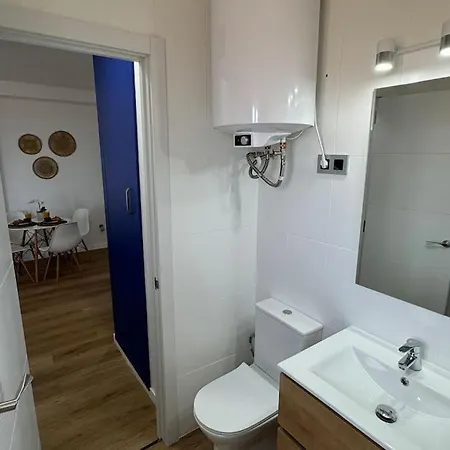 Sea Views From The Bed Design Apartment *