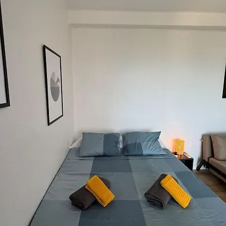 Sea Views From The Bed Design Apartment